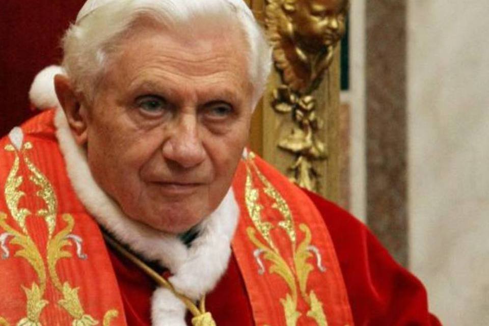 Em carta, papa Bento XVI lamenta tragédia no Rio
