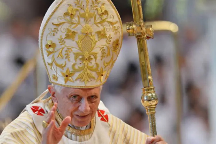 
	O papa Bento XVI: ren&uacute;ncia acontecer&aacute; no dia 28 de fevereiro
 (Vincenzo Pinto/AFP)