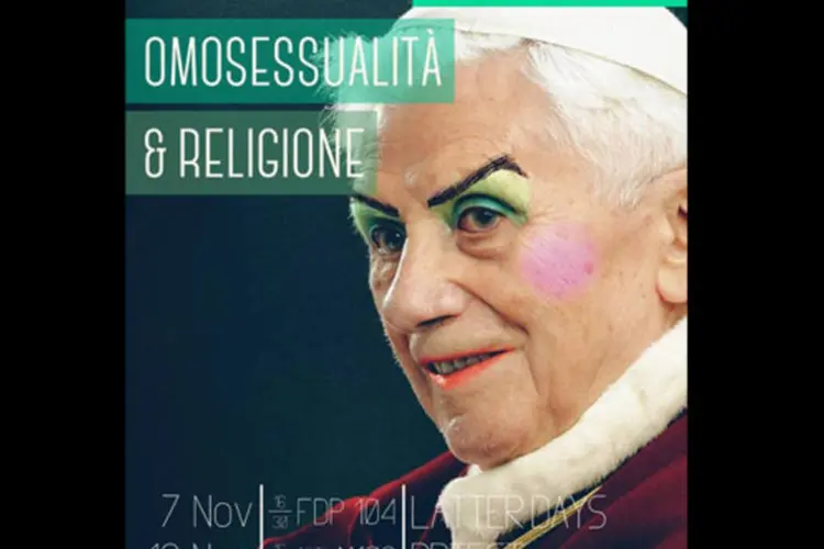 Panfleto publicitário do grupo GayStatale Milano, no qual aparece uma imagem retocada do papa emérito Bento XVI  (Reprodução // Facebook GayStatale Milano)