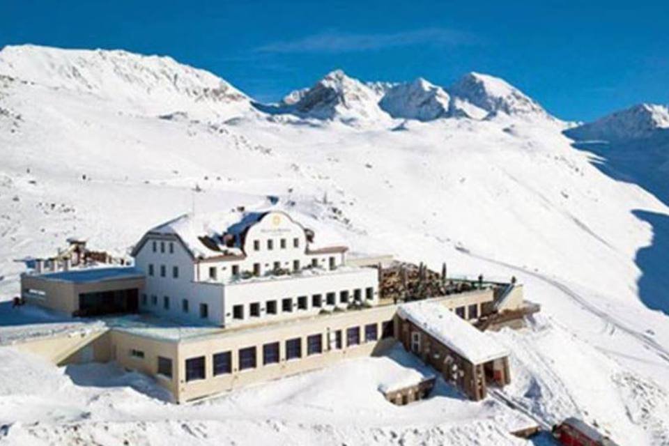 4 pessoas encontradas mortas a tiros nos Alpes franceses