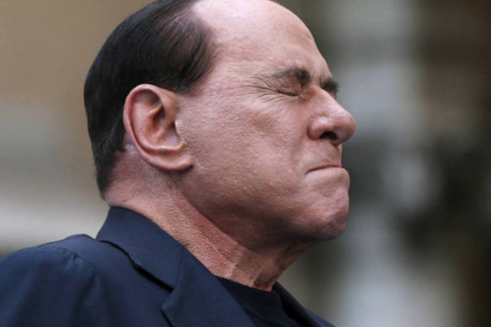 Berlusconi tenta evitar ao máximo sua expulsão do Senado