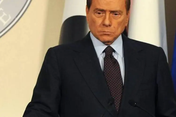 Saída de Berlusconi pode ajudar a aliviar a pressão sobre os títulos do país (Jacopo Raule/Getty Images)