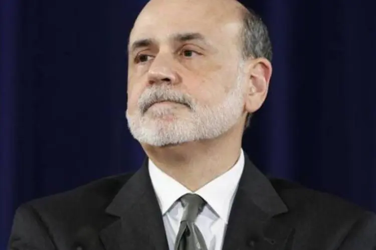 
	&quot;Gerar a perspectiva de que o governo n&atilde;o pagar&aacute; suas contas - n&atilde;o somente os juros da d&iacute;vida mas at&eacute; mesmo o que ele deve a veteranos ou empresas contratadas - &eacute; muito preocupante&quot;, disse Bernanke
 (Jonathan Ernst/Reuters)