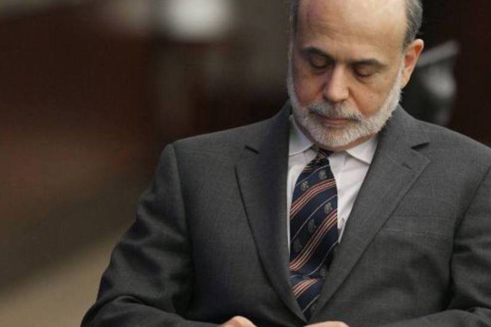 Emprego nos EUA está longe do normal, diz Bernanke