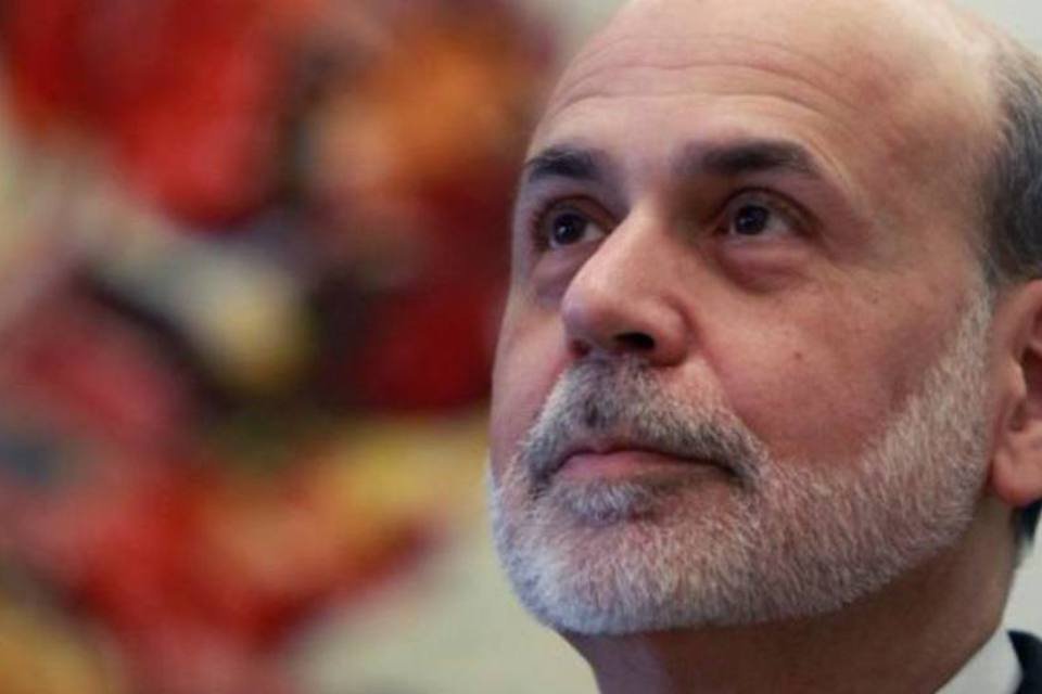 Bernanke vê trabalho árduo até redução do desemprego nos EUA