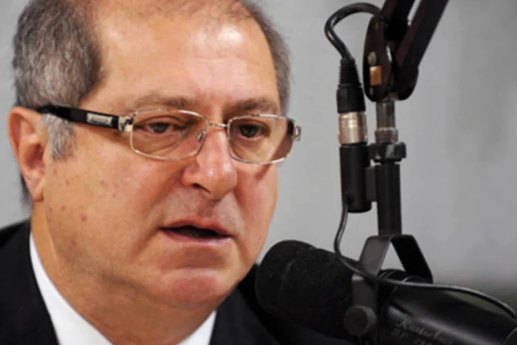 Paulo Bernardo: "vai ser um Orçamento apertado, como é todo ano, mas um Orçamento melhor" (Roosewelt Pinheiro/ABr)