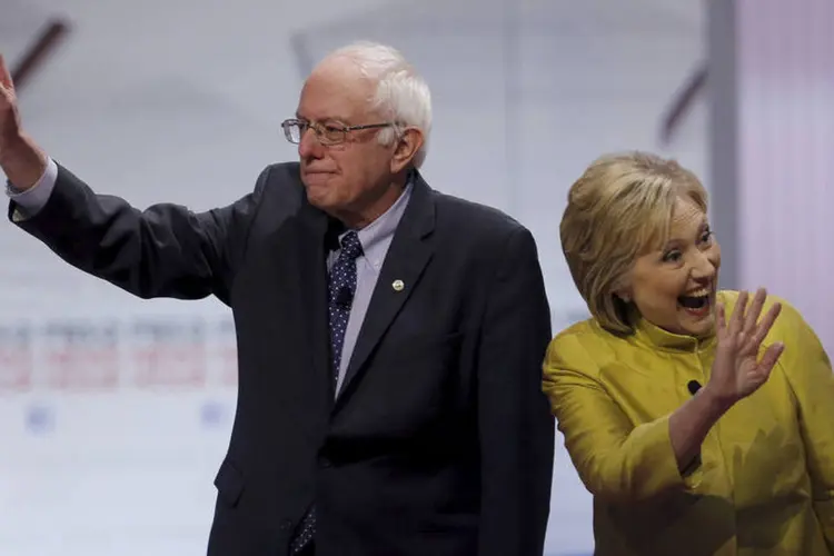 
	Sanders e Hillary: no lado democrata, a favorita Hillary Clinton aumentou a vantagem sobre o desafiante Bernie Sanders
 (Jim Young / Reuters)