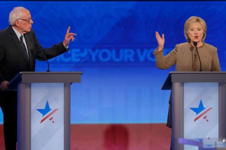 
	Bernie Sanders debate com Hillary Clinton: pr&eacute;-candidata democrata ampliou em 25 pontos sua vantagem sobre o senador
 (Reuters/Brian Snyder)