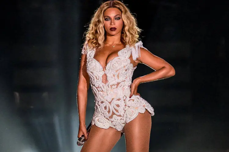 Beyoncé: logo depois da diva do pop, aparecem "Paper Planes," de M.I.A. e "Seven Nation Army," de The White Stripes (Buda Mendes/Getty Images/Getty Images)