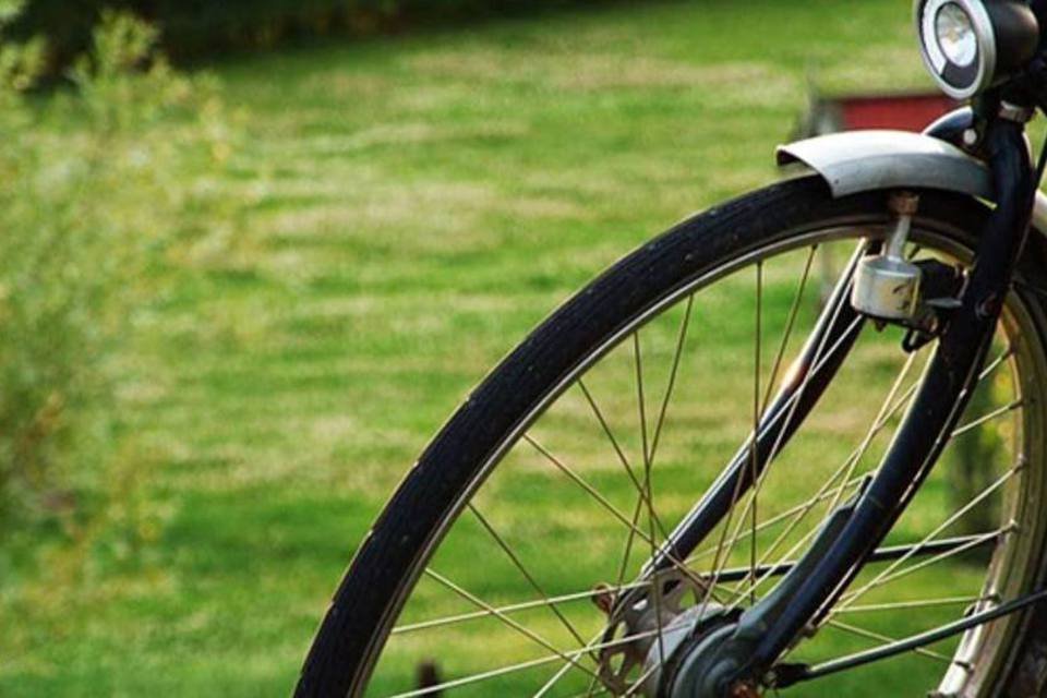Cenoura&Bronze premia internauta com bicicleta