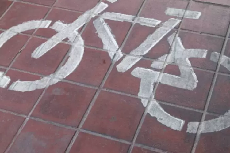 
	A v&iacute;tima, que era triatleta, andava de bicicleta com outros 20 ciclistas na esquina da Avenida Vieira Souto com a Rua Henrique Dumont, quando foi atingido por um &ocirc;nibus da linha 433
 (Stock.xchng)