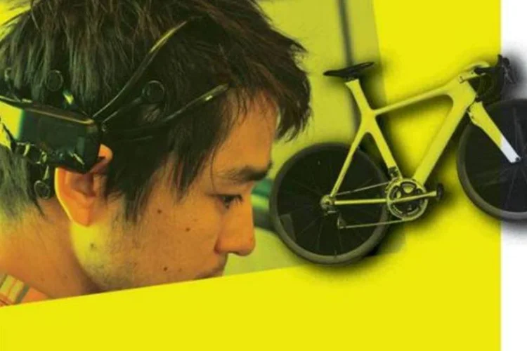 Para trocar de marcha, o ciclista só precisa usar a força do pensamento. Ou seja, se estiver subindo uma ladeira basta pensar “subir a marcha” para a bicicleta ficar mais leve (Divulgação)