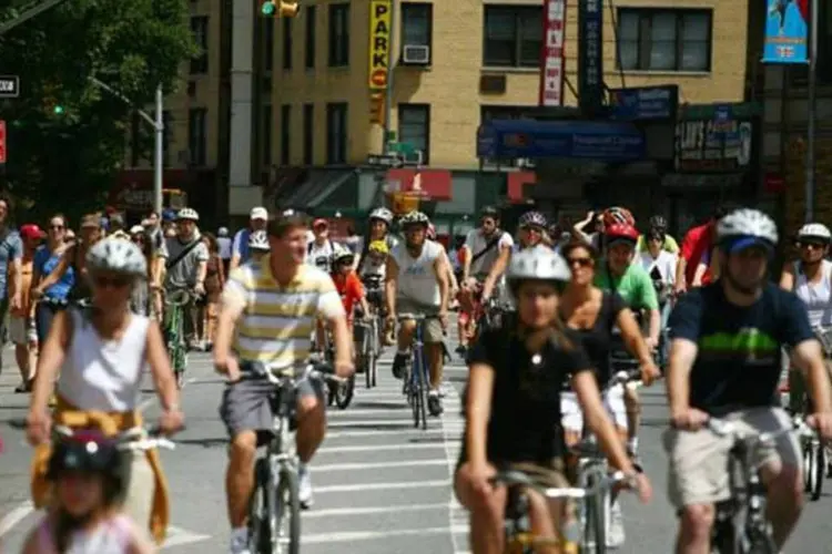 
	Ciclistas: melhorar as ruas para as bicicletas pode aumentar a seguran&ccedil;a para todos, sugere estudo
 (Getty Images)
