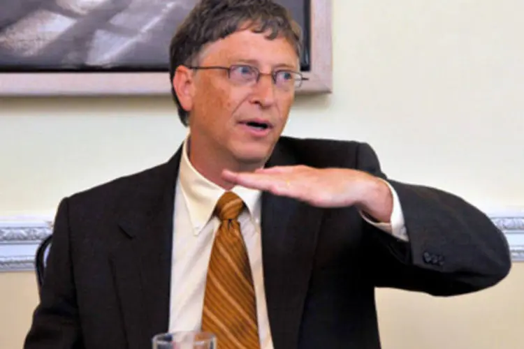 Bill Gates, fundador da Microsoft, é o primeiro da lista de doações, abrindo mão de 26,5 milhões de dólares (.)
