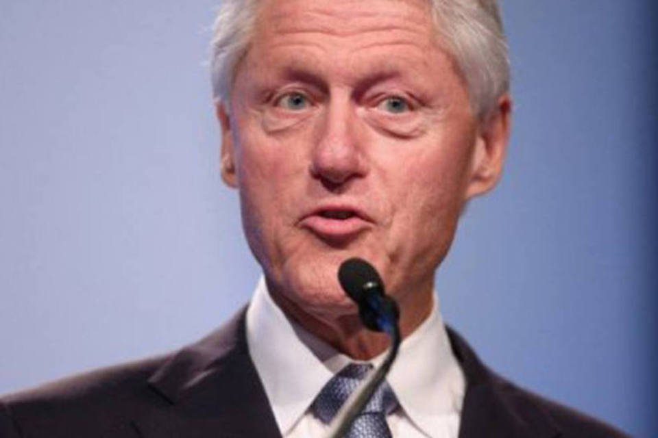 Bill Clinton faz discurso em convenção democrata