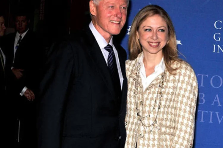 Bill e Chelsea Clinton: filha do ex-presidente americano é a nova integrante no conselho da IAC (Getty Images)