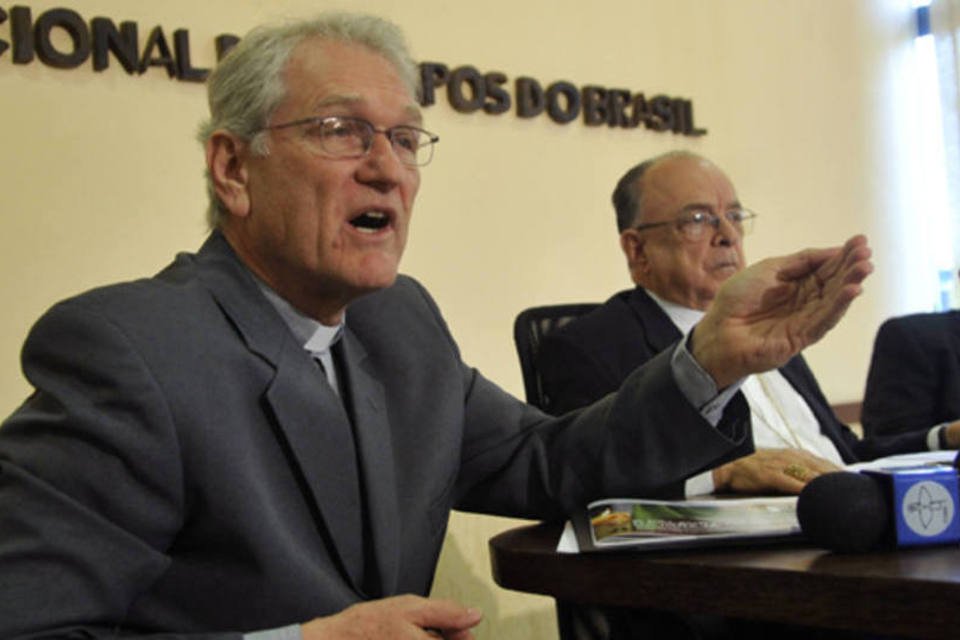 CNBB diz que renúncia do Papa Bento XVI surpreendeu