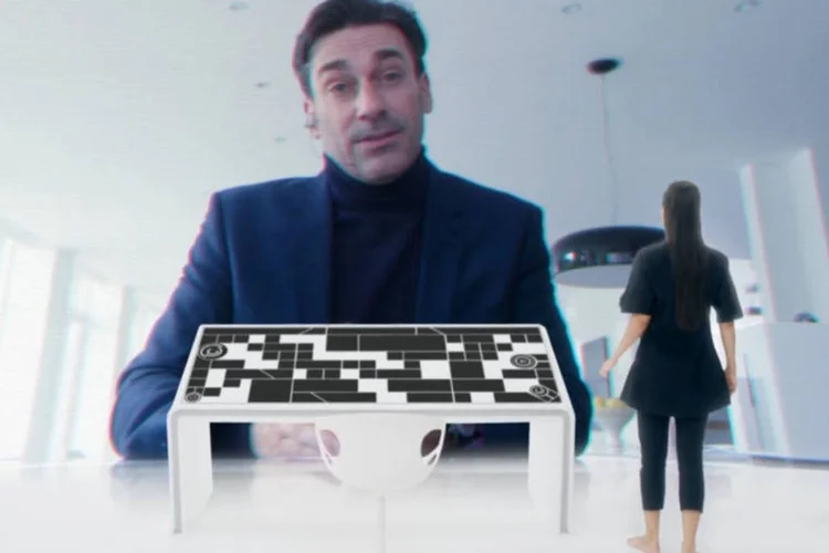 
	Black Mirror: parecido com o dispositivo da s&eacute;rie, cientistas do MIT criaram uma intelig&ecirc;ncia artificial capaz de compreender o que voc&ecirc; est&aacute; sentindo e deixar sua casa preparada para isso
 (Reprodução)