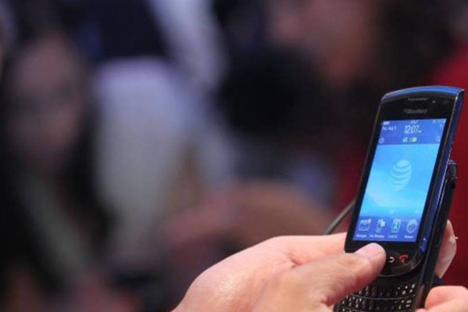 Emirados Árabes limitam uso do BlackBerry para indivíduo