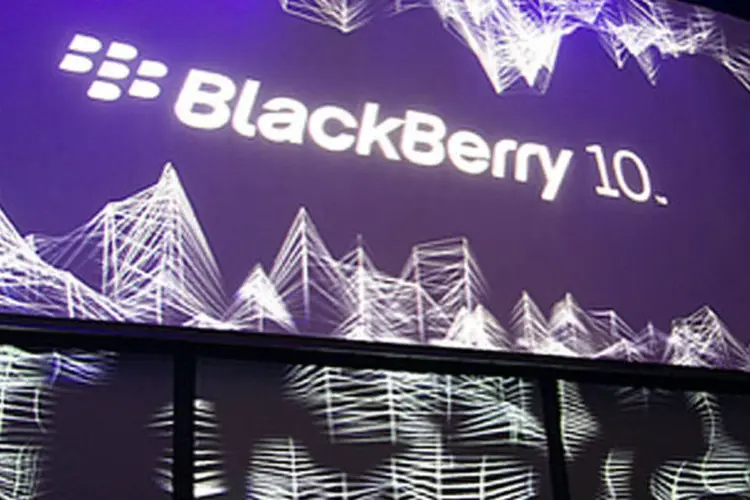 BlackBerry 10 será o novo sistema operacional desenvolvido para a RIM e será lançado junto com novos smartphones em janeiro de 2013 (Research In Motion)