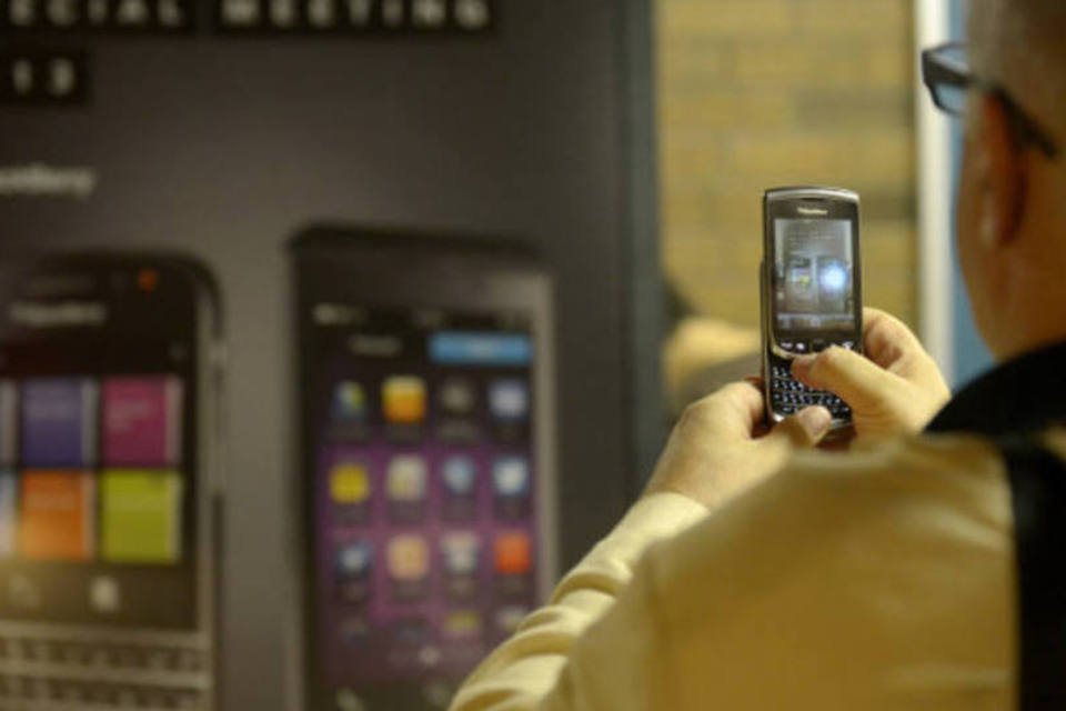 BlackBerry está no caminho certo, aberta a opções, diz CEO