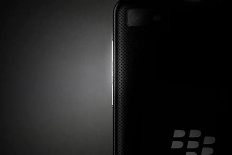 
	Imagem oficial do pr&oacute;ximo BlackBerry: aparelho deve ser lan&ccedil;ado no dia 30 de janeiro
 (Divulgação/RIM)