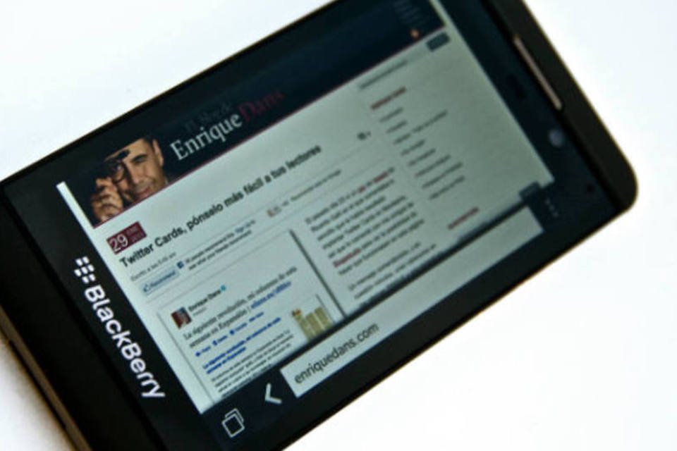 BlackBerry lançará novo smartphone Z10 no Brasil em maio