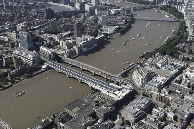 
	Londres: cerca de 500 pessoas foram evacuadas do hotel cinco estrelas Churchill Hyatt Regency
 (Divulgação/London Networkrail)