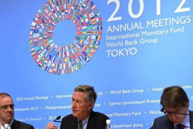 O economista-chefe do FMI, Olivier Blanchard, discursa em Tóquio: ele destacou o impacto negativo da persistente atmosfera de incerteza sobre o crescimento
 (Yoshikazu Tsuno/AFP)
