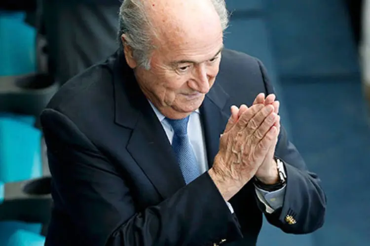 
	O presidente da Fifa, Joseph Blatter: v&aacute;rios delegados se negaram a falar com os jornalistas
 (REUTERS/Fabrizio Bensch)
