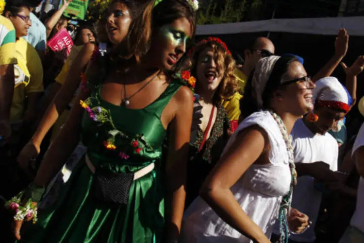 
	Bloco de Carnaval de rua: a companhia montou um esquema especial de monitoramento do tr&aacute;fego para a sa&iacute;da dos grupos
 (REUTERS/Pilar Olivares)