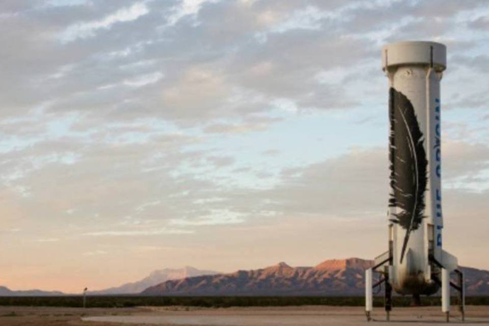 Blue Origin de Jeff Bezos consegue aterrissar foguete