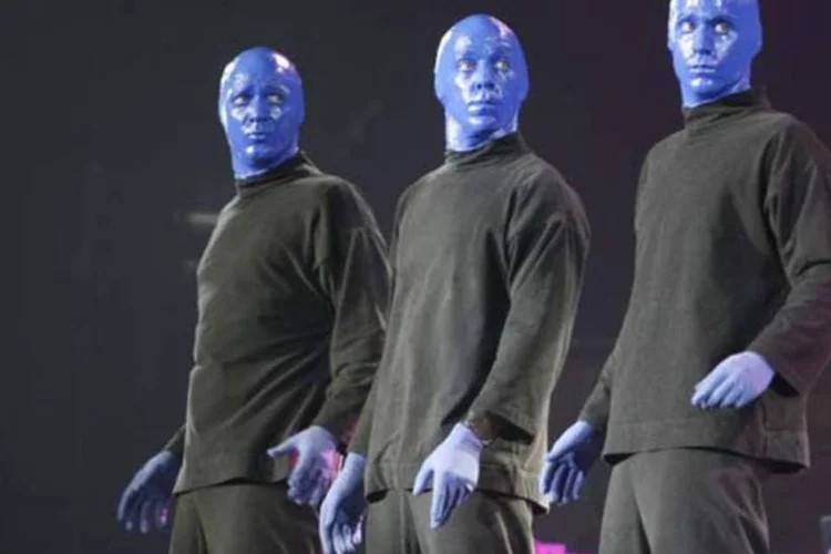 
	Blue Man Group, garotos-propaganda da TIM: compartilhamento de estrutura com a Telebras foi formalizado hoje
 (Maurício Melo/Contigo)