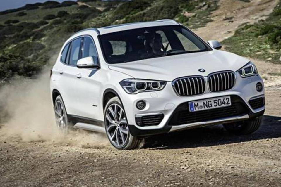 BMW lança X1 2016