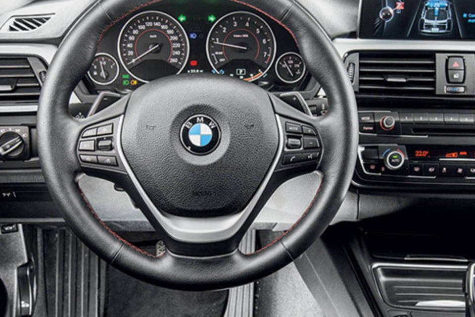 BMW volta a bater recorde de lucro e vendas