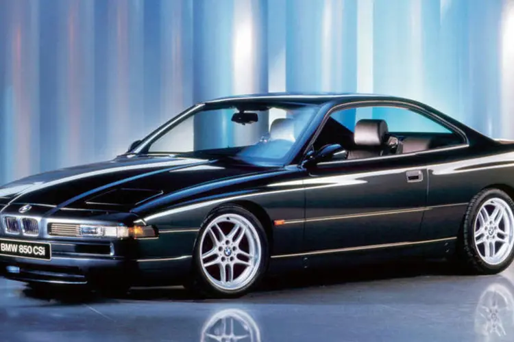 BMW 850 CSi: a versão mais potente do Série 8 na época (Divulgação)