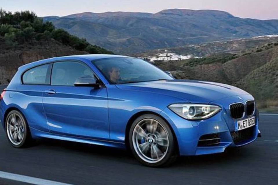 BMW lança M135i com potência e design