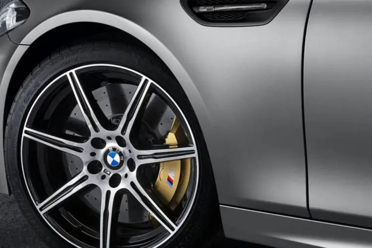 
	BMW: vendas de carros de luxo da marca BMW subiram 10 por cento em maio, para 153.023 ve&iacute;culos
 (Divulgação/BMW)