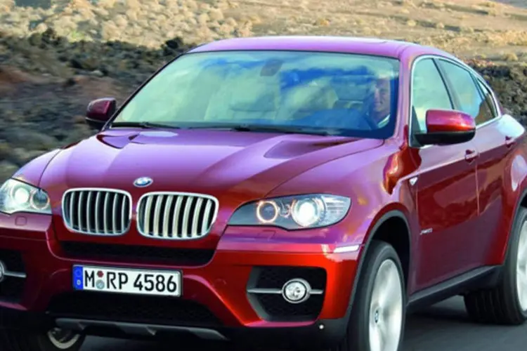 O X4 será o quinto modelo da gama de SUVs fabricada pela BMW (Divulgação)