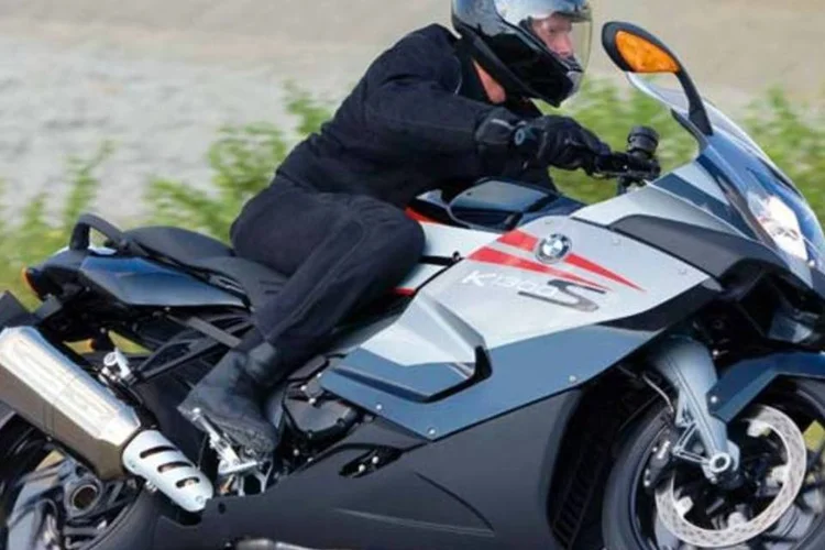 A produção de motos no mês também foi recorde: 217.642 unidades, alta de 35,8% em comparação a julho (Divulgação)