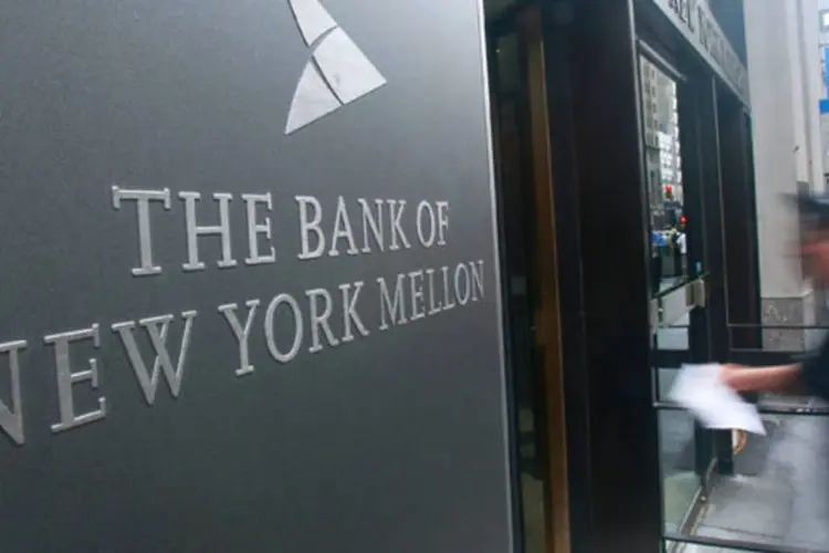 
	Sede do BNY Mellon: banco de cust&oacute;dia de Nova York registrou um lucro l&iacute;quido de 661 milh&otilde;es de d&oacute;lares, ou 0,57 d&oacute;lar por a&ccedil;&atilde;o, ante 266 milh&otilde;es, ou 0,23 d&oacute;lar por papel, um ano antes
 (Mario Tama/Getty Images)