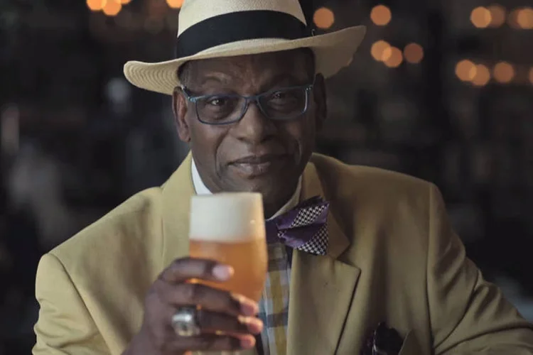 
	Bob Beamon: desde ent&atilde;o, os atletas t&ecirc;m tentado quebrar seu recorde, mas sem sucesso
 (Reprodução / YouTube)