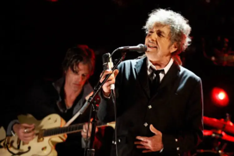 
	Bob Dylan durante uma apresenta&ccedil;&atilde;o: Dylan tamb&eacute;m criticou diversas pessoas famosas por terem pensado mal dele
 (Christopher Polk/Getty Images for VH1)
