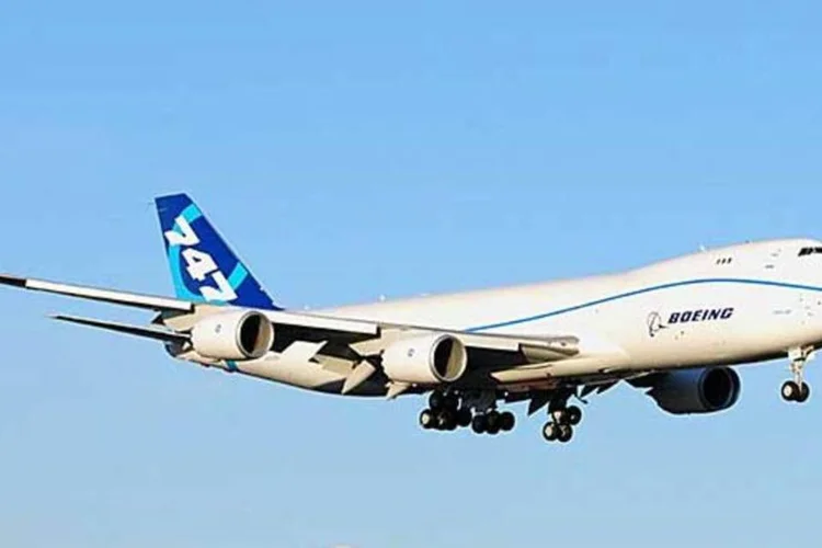
	Boeing 747: drones do Facebook para distribuir internet pelo mundo ser&atilde;o do tamanho desse modelo
 (Wikimedia Commons)