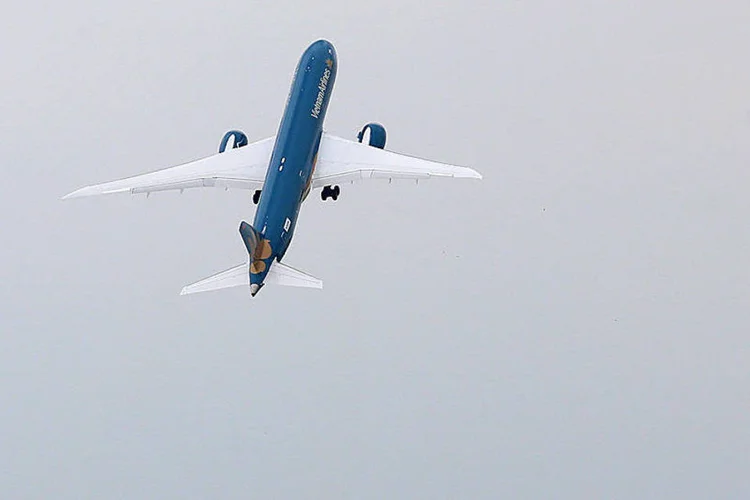 
	Boeing 787 Dreamliner: a ABS disse &agrave; Boeing que ela teria que considerar a produ&ccedil;&atilde;o do ABS-8 fora do pa&iacute;s
 (Jasper Juinen/Bloomberg)