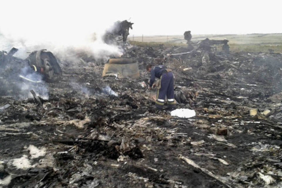 Governo ucraniano admite que avião pode ter sido abatido