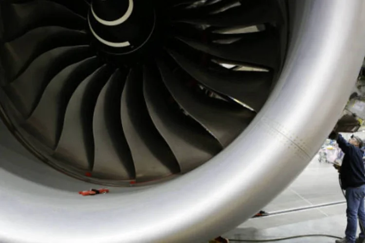 
	Turbina de avi&atilde;o da Boeing: receita subiu para 20,47 bilh&otilde;es de d&oacute;lares no primeiro trimestre encerrado em 31 de mar&ccedil;o, ante 18,89 bilh&otilde;es de d&oacute;lares um ano antes
 (Patrick T. Fallon/Bloomberg)