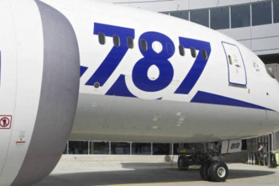 Reguladores autorizam conserto de baterias do Dreamliner