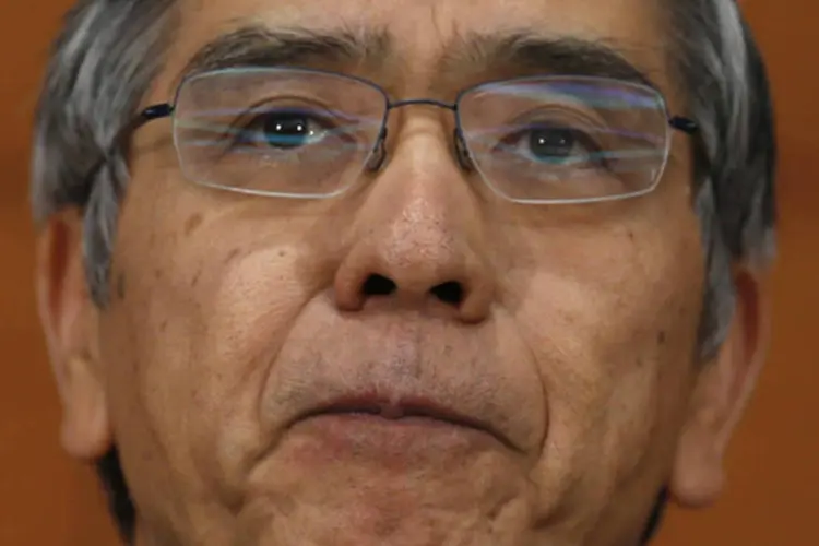 Haruhiko Kuroda: "por hora vemos a economia do Japão fazendo progressos continuados até conseguir o objetivo de 2% ao mesmo tempo em que avalia vários fatores de risco" (Issei Kato/Reuters)