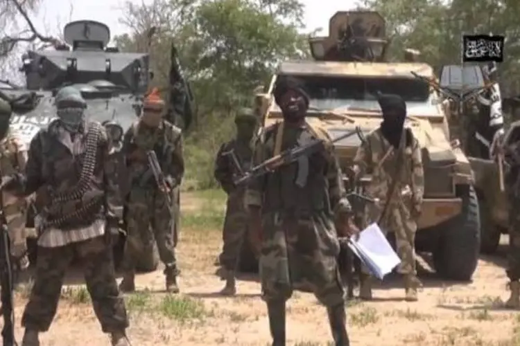Integrantes do grupo nigeriano Boko Haram, em imagem retirada de vídeo divulgado na internet em 13 de julho de 2014 (Ho/AFP)